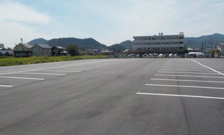 駐車場全景